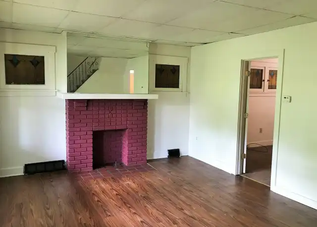 Property at 3331 Niagara St, Pittsburgh, PA, 15213, 5 beds, 2 baths, [object Object]