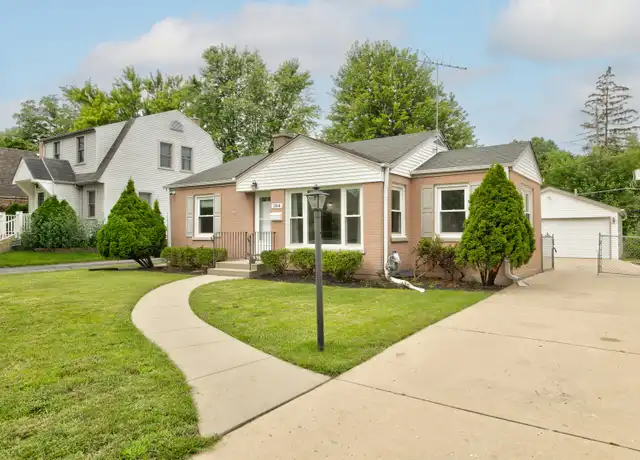 Property at 384 S Wolf Rd, Des Plaines, IL, 60016, 3 beds, 1 bath, [object Object]