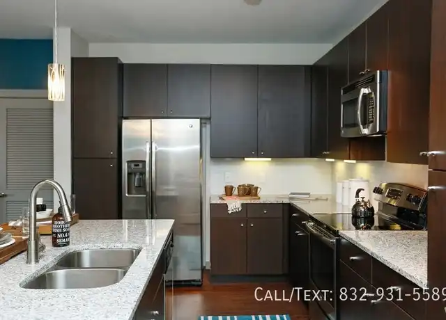 Property at 5700 Green Tree Rd Unit AAT2, Houston, TX, 77056, 2 beds, 2 baths, [object Object]