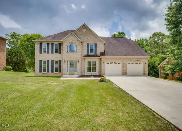 Property at 125 Stonehenge Dr, Bristol, TN, 37620, 5 beds, 2.5 baths, [object Object]