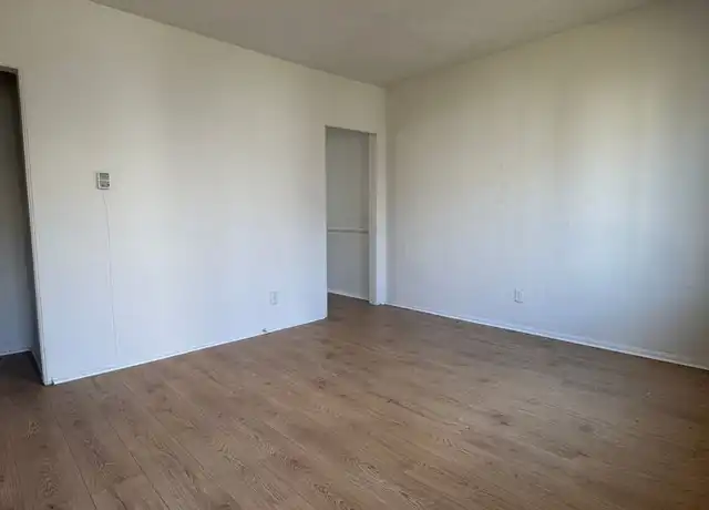 Property at 1933 Carmona Ave Unit 1939 1/4, Los Angeles, CA, 90016, 1 bed, 1 bath, [object Object]