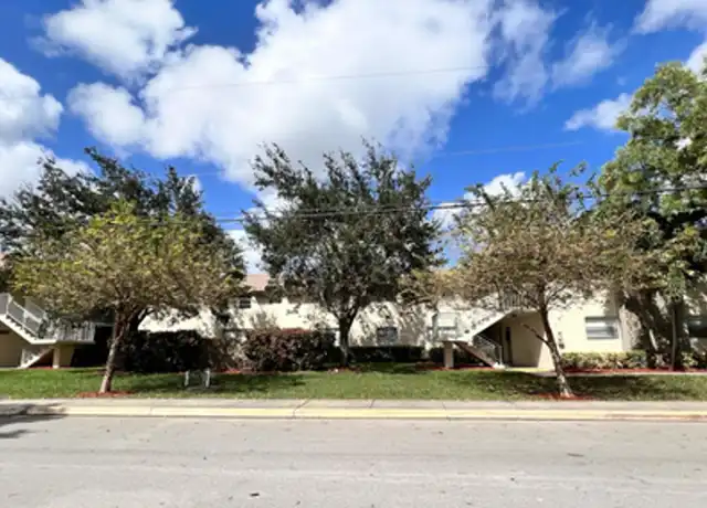 Property at 5911 SW 41st St Unit A8, Davie, FL, 33314, 2 beds, 1 bath, [object Object]