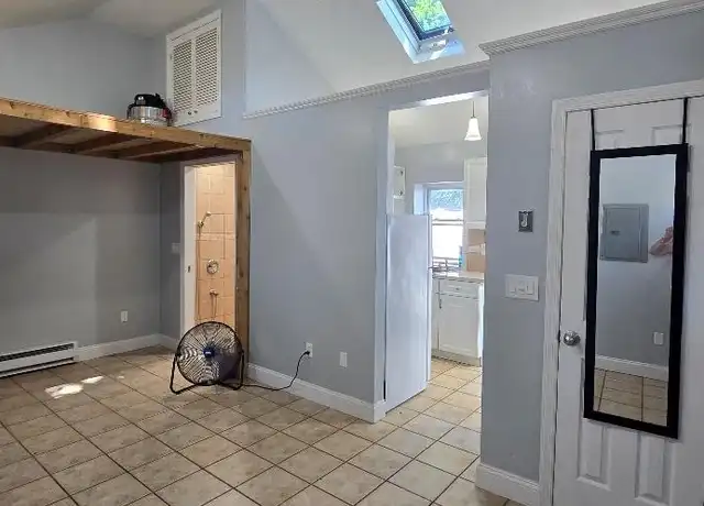 Property at 26 Thomas Pl, Smithtown, NY, 11787, 1 bed, 1 bath, [object Object]