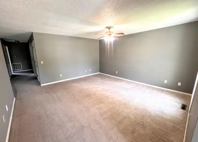 Property at 1404 Valleywood Dr Unit A, Murray, KY, 42071, 2 beds, 2 baths, [object Object]