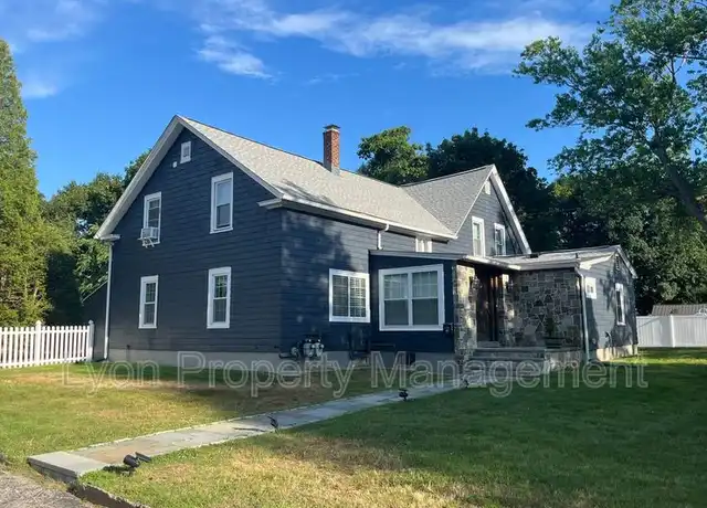 Property at 58 Spooner Ave Unit 2, Warwick, RI, 02886, 3 beds, 1 bath, [object Object]