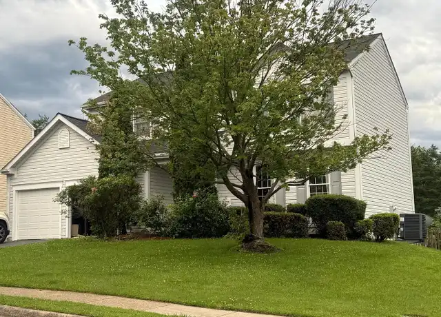 Property at 12549 Rock Ridge Rd Unit 12549, Herndon, VA, 20170, 4 beds, 3.5 baths, [object Object]