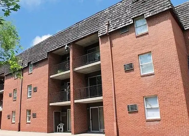 Property at Sycamore Apartments - 190 Sycamore Dr, Pittsburgh, PA, 15235, 1 bed, 1 bath, [object Object]