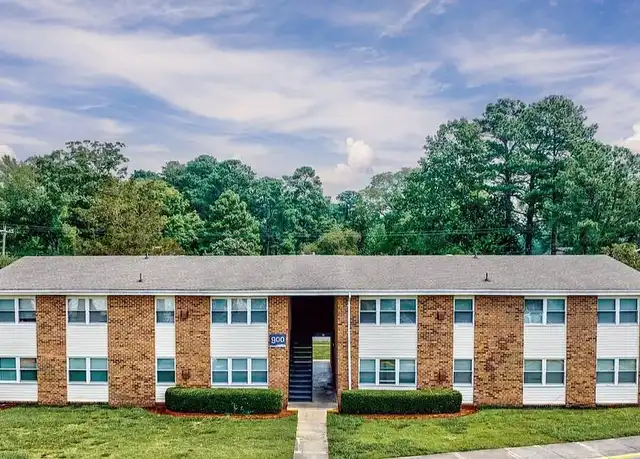 Property at 908 Lake Village Dr, Chesapeake, VA, 23323, 2-3 beds, 1 bath, [object Object]