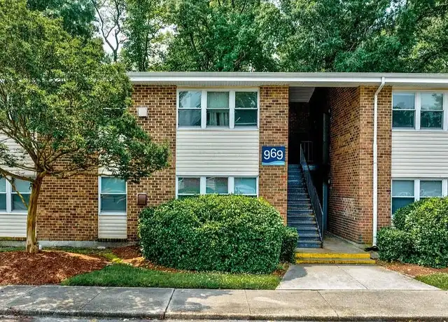 Property at 908 Lake Village Dr, Chesapeake, VA, 23323, 2-3 beds, 1 bath, [object Object]