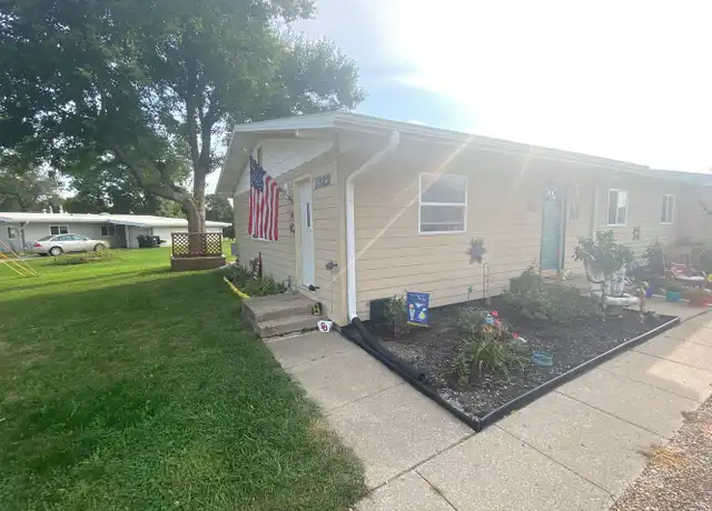 Property at 1322 Vandenburg Cir, Sergeant Bluff, IA, 51054, 4 beds, 2 baths, [object Object]