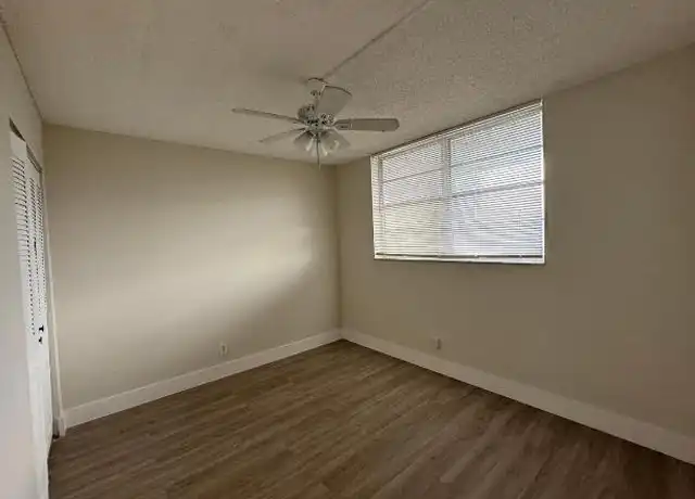 Property at 9340 Lagoon Pl, Davie, FL, 33324, 2 beds, 2 baths, [object Object]