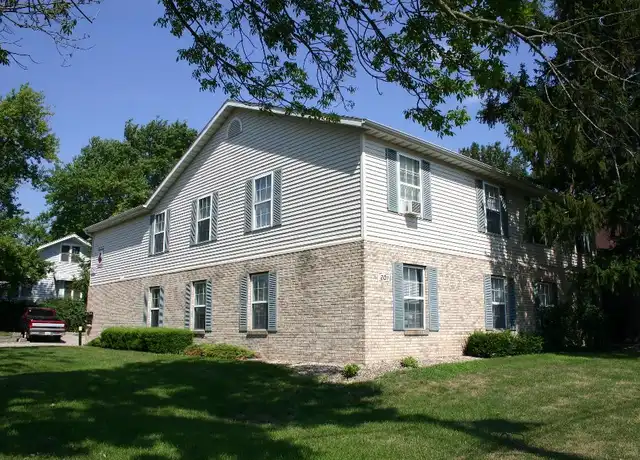 Property at 201 N Linden St Unit 1, Normal, IL, 61761, 4 beds, 1 bath, [object Object]