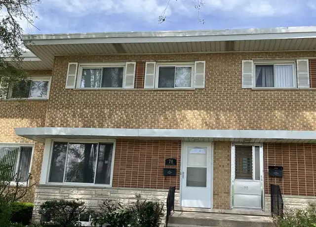 Property at 70 N Albert St, Mount Prospect, IL, 60056, 3 beds, 1.5 baths, [object Object]