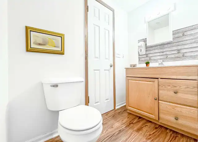 Property at 216 N Saginaw St, Owosso, MI, 48867, 3 beds, 1 bath, [object Object]