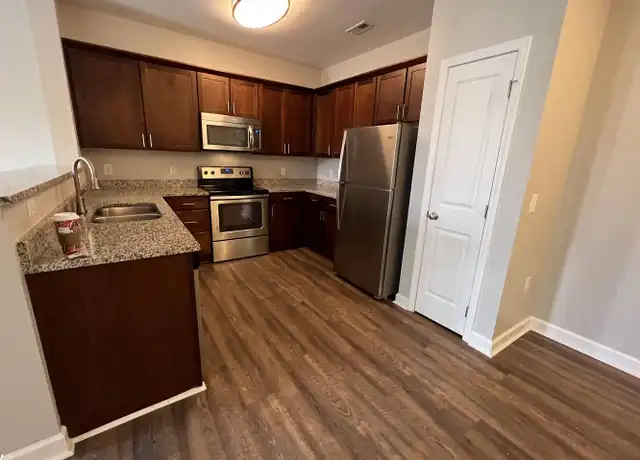 Property at 98 Devonshire Dr Unit 30-205, Scott Depot, WV, 25560, 1 bed, 1 bath, [object Object]