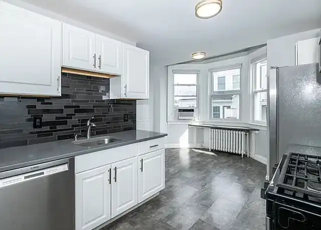 Property at 3 Harbor Ln, New Rochelle, NY, 10805, 1 bed, 1 bath, [object Object]