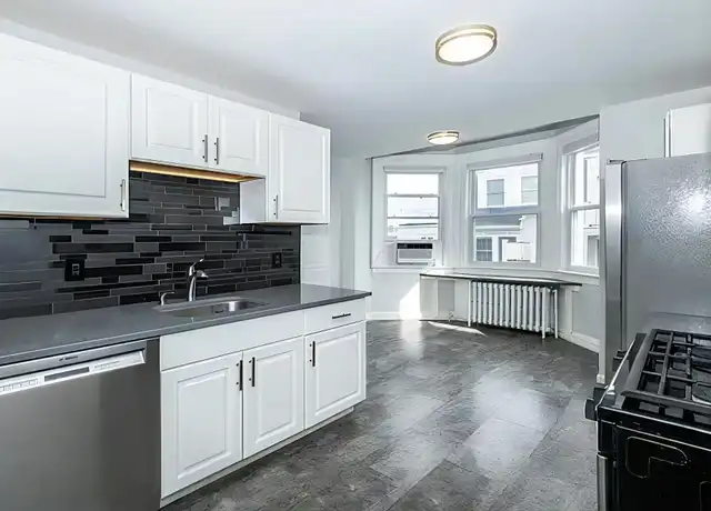 Property at 3 Harbor Ln, New Rochelle, NY, 10805, 1 bed, 1 bath, [object Object]