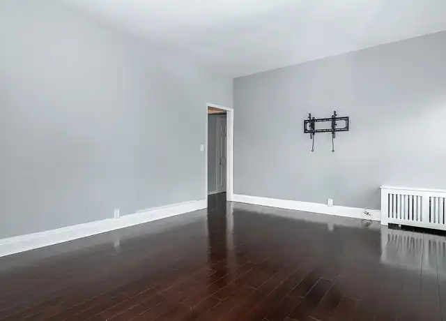 Property at 3 Harbor Ln, New Rochelle, NY, 10805, 1 bed, 1 bath, [object Object]