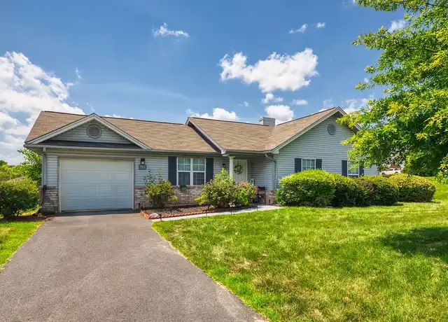 Property at Windover Villas Single Family Homes - 8001 Cherry Tree Dr, Fredericksburg, VA, 22407, 3 beds, 2 baths, [object Object]