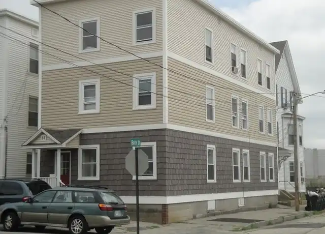 Property at 82 Second St Unit 3, Manchester, NH, 03102, 2 beds, 1 bath, [object Object]