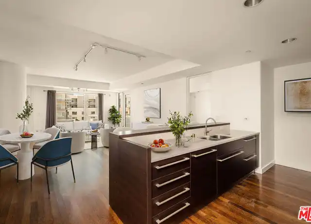 Property at 6250 Hollywood Blvd Unit 10J, Los Angeles, CA, 90028, 1 bed, 2 baths, [object Object]