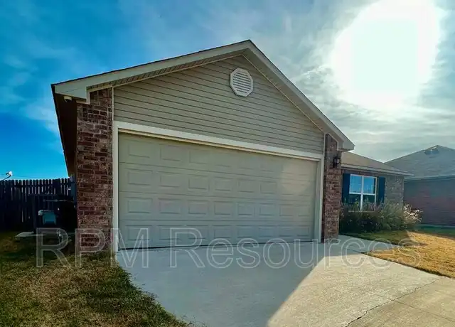 Property at 2940 Cider Mill Ln, Yukon, OK, 73099, 3 beds, 2 baths, [object Object]