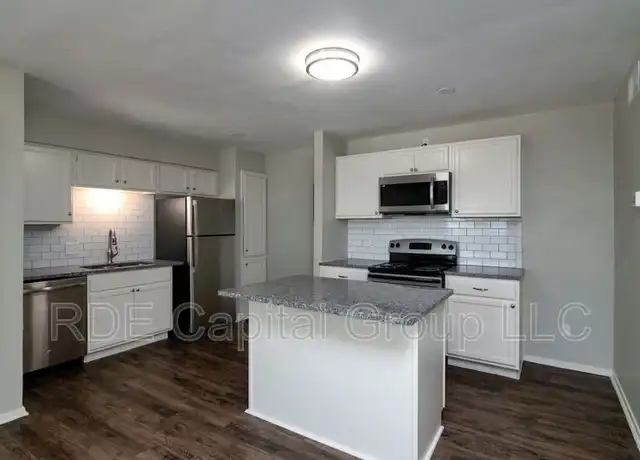 Property at 8021 W Elizabeth Ln Unit 212, Fort Worth, TX, 76116, 1 bed, 1 bath, [object Object]