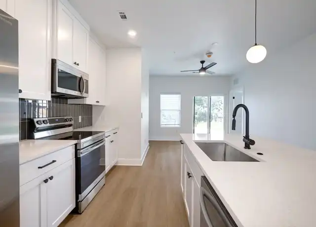 Property at 3000 Duval St Unit 101, Austin, TX, 78705, 4 beds, 4 baths, [object Object]