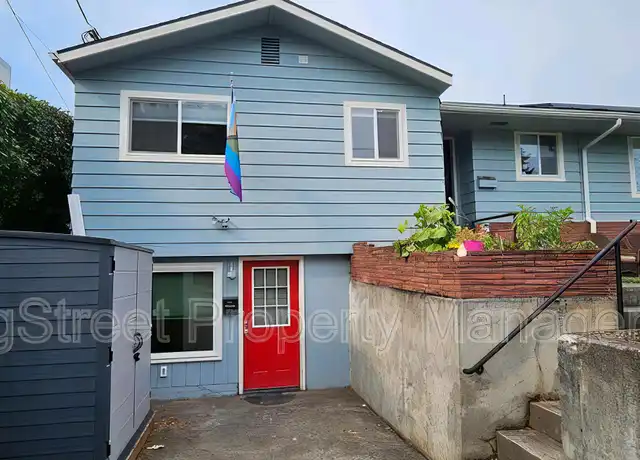 Property at 1817 SE Umatilla St Unit B, Portland, OR, 97202, 1 bed, 1 bath, [object Object]