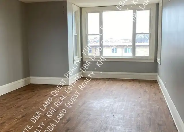 Property at 2005 Washington Ave, Racine, WI, 53403, 2 beds, 1 bath, [object Object]