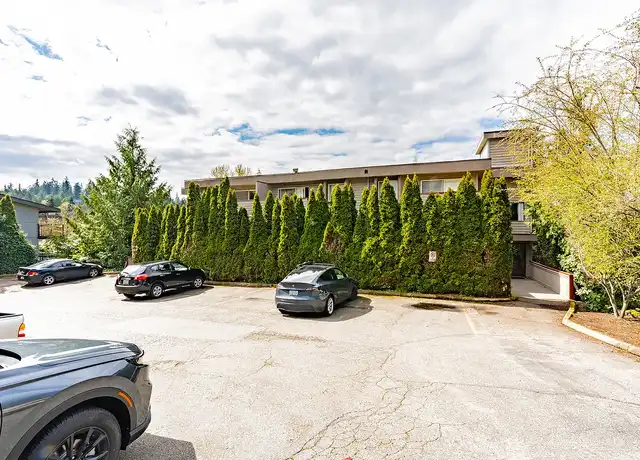 Property at 425 Apartments - 425 Bellevue Way SE, Bellevue, WA, 98004, 1 bed, 1 bath, [object Object]