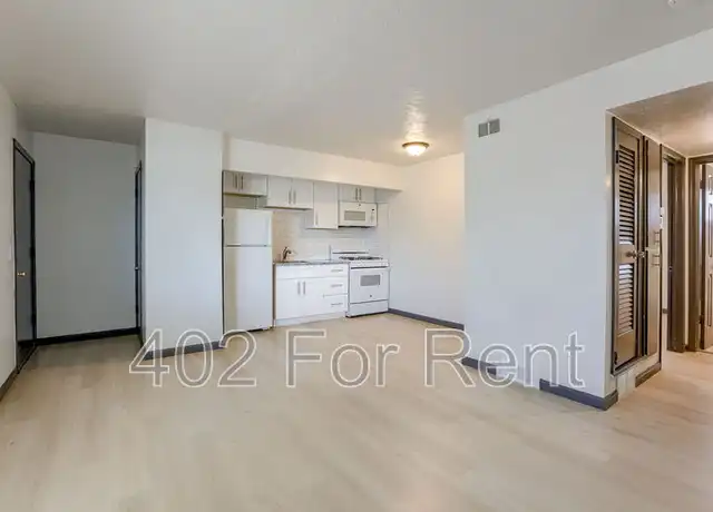Property at 4505 Lafayette Ave Unit 9, Omaha, NE, 68132, 1 bed, 1 bath, [object Object]