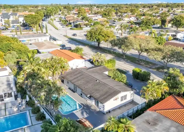 Property at 13231 SW 68th St, Miami, FL, 33183, 4 beds, 2 baths, [object Object]