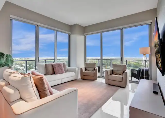 Property at 16385 Biscayne Blvd Unit 3201/LPH01, Sunny Isles Beach, FL, 33160, 3 beds, 3 baths, [object Object]