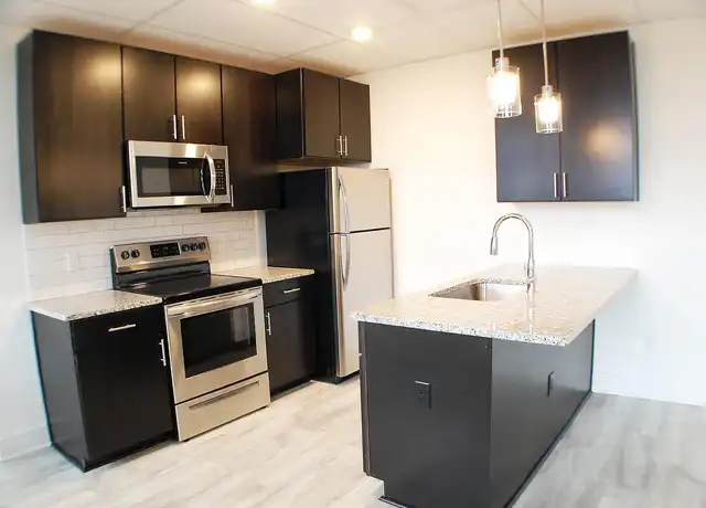 Property at Hardwicke House - 3212 Cutshaw Ave, Richmond, VA, 23230, 2-3 beds, 2 baths, [object Object]