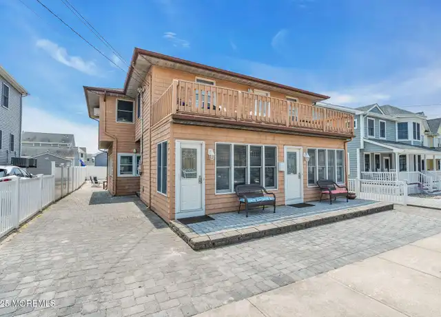 Property at 8 President Ave, Lavallette, NJ, 08735, 2 beds, 1 bath, [object Object]