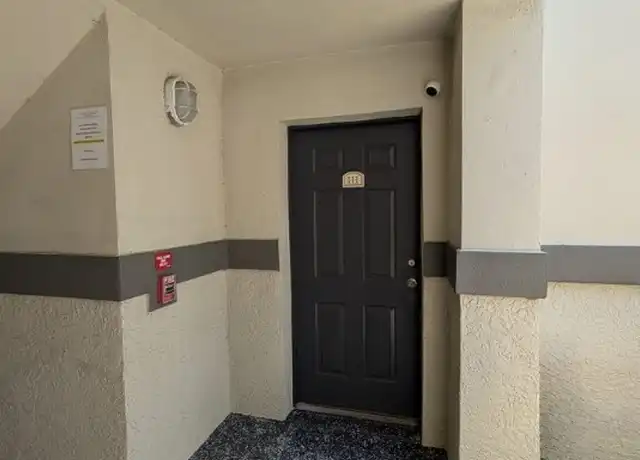 Property at 3401 Winkler Ave #111, Fort Myers, FL, 33916, 1 bed, 1.5 baths, [object Object]