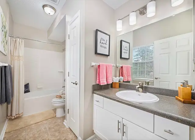 Photo of 5804 Post Corners Trl, Centreville, VA 20120