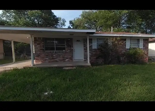 Property at 5704 W 51st St, Little Rock, AR, 72209, 3 beds, 1.5 baths, [object Object]
