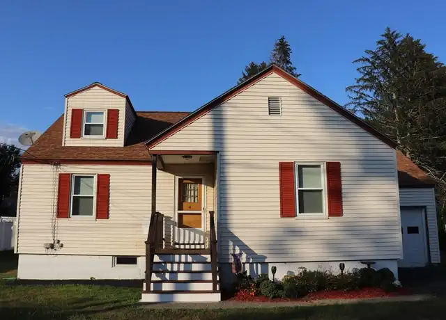 Property at 11 Fitchburg Rd Unit 1, Ayer, MA, 01432, 2 beds, 1 bath, [object Object]