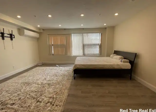Property at 1028 Commonwealth Ave Unit 206, Boston, MA, 02215, 0 beds, 1 bath, [object Object]