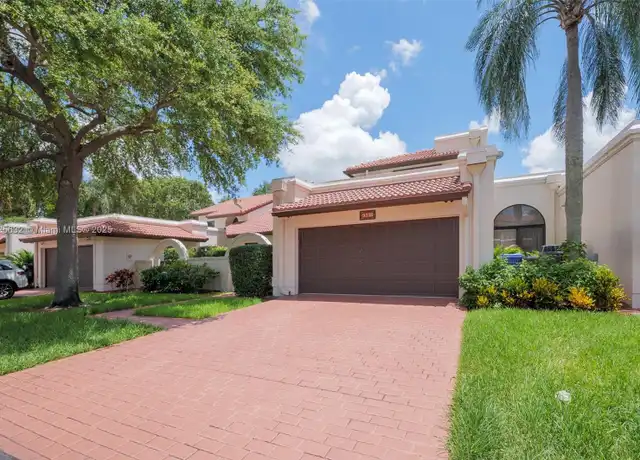 Property at 9318 NW 50th Doral Cir S, Doral, FL, 33178, 3 beds, 2.5 baths, [object Object]
