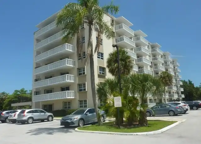 Property at 1831 NE 38th St, Fort Lauderdale, FL, 33308, 2 beds, 2 baths, [object Object]
