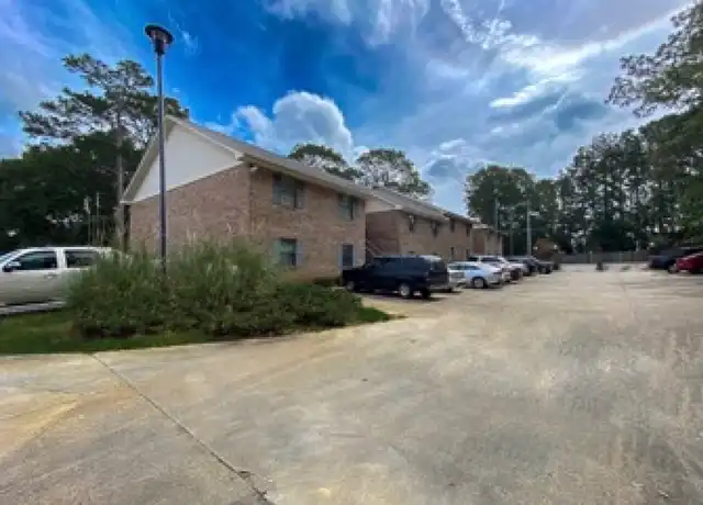 Property at 46 Hillcrest Dr Unit 11, Hattiesburg, MS, 39402, 1 bed, 1 bath, [object Object]