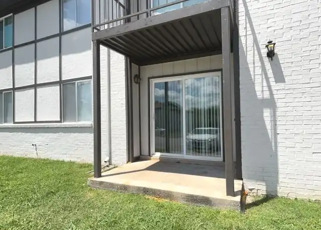 Property at 235 Vinewood Rd Unit D7, McMinnville, TN, 37110, 2 beds, 2 baths, [object Object]