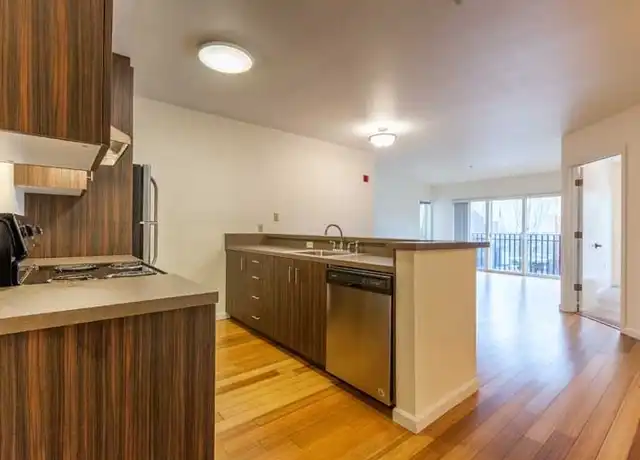 Property at BARCELONA APARTMENTS (MCM08) - 210 NW 20th Ave, Portland, OR, 97209, 1 bed, 1 bath, [object Object]