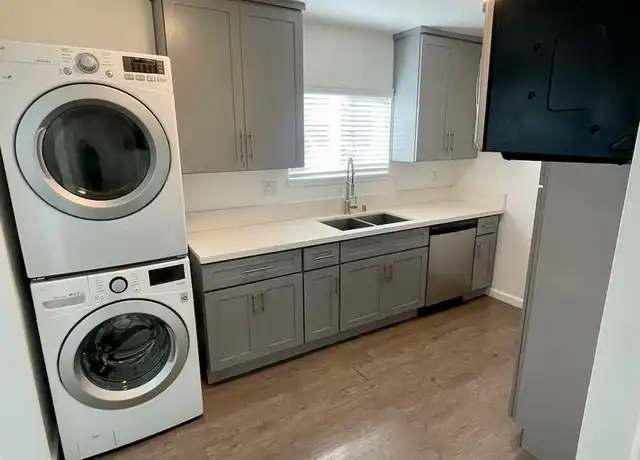 Property at 1637 E Palm Ave Unit 2, El Segundo, CA, 90245, 2 beds, 1 bath, [object Object]