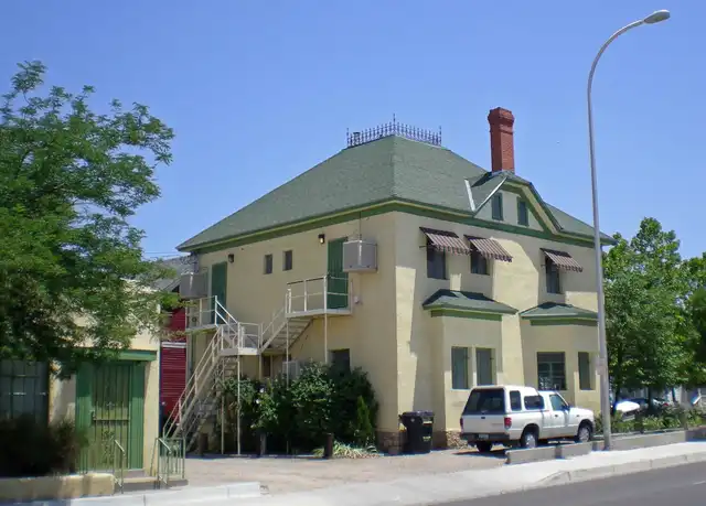 Property at 421 Edith Blvd SE #4, Albuquerque, NM, 87102, 1 bed, 1 bath, [object Object]