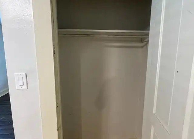Property at 421 Edith Blvd SE #4, Albuquerque, NM, 87102, 1 bed, 1 bath, [object Object]
