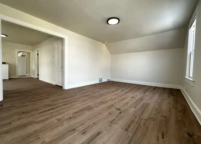Property at 1152 Stuart St, Green Bay, WI, 54301, 2 beds, 1 bath, [object Object]